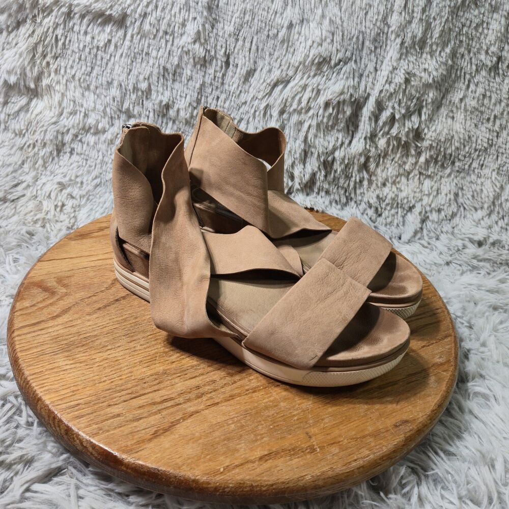Eileen Fischer Brown Barley Wedges Womens Size 8 Luxury Leather Sandals 198$